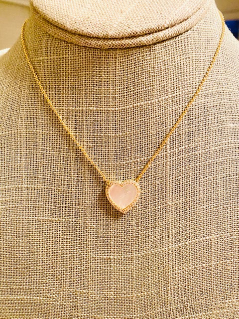 Yuko's Pick             - Heart shaped pendant necklace -